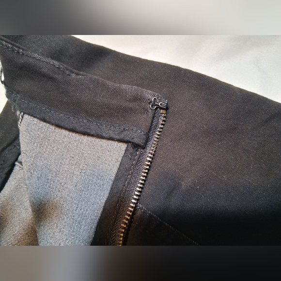 Free People Black High-Rise Denim Mini Skirt – Size 4 - Picture 6 of 8